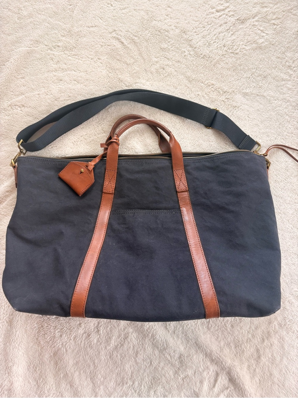 Madewell The Essential Overnight Bag in Canvas, Black Sea - NWT - Picture 4 of 14